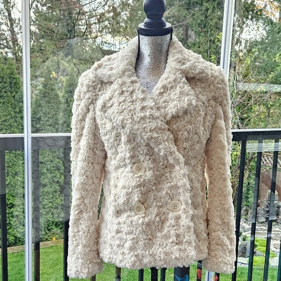 MICHAEL KORS Faux Fur Jacket - Picture 1 of 9